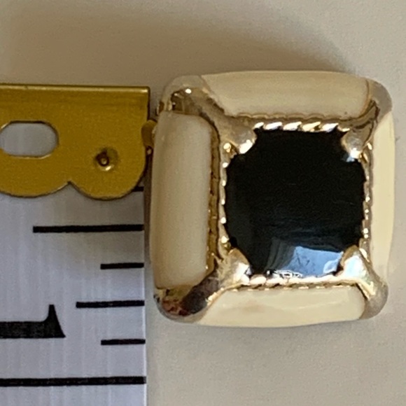 Vintage Cream and Black Enamel Clip On Earrings Gold tone diamond shaped - Picture 9 of 12
